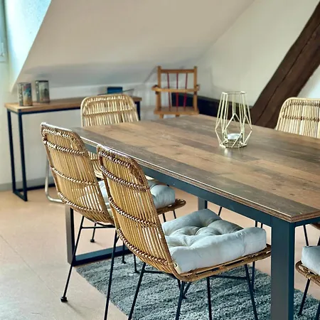 Loft Vintage - Spacieux 155 M2 - 4 - Parking, Netflix, Wifi Fibre * Μυλούζη