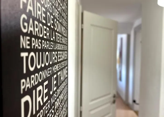 Appartement Loft Vintage - Spacieux 155 M2 - 4 - Parking, Netflix, Wifi Fibre *