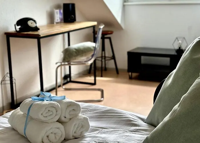 Loft Vintage - Spacieux 155 M2 - 4 - Parking, Netflix, Wifi Fibre Appartement