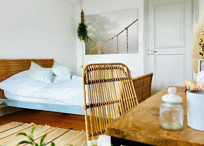 Appartement Loft Vintage - Spacieux 155 M2 - 4 - Parking, Netflix, Wifi Fibre